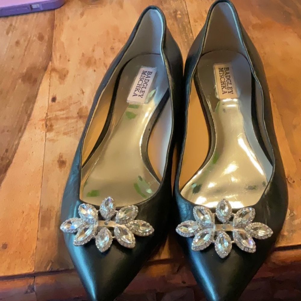 Badgley Mischka size 10 dressy Black Flat